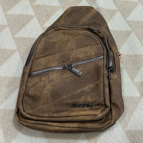 Jingpin small faux leather crossbody bag - Picture 1 of 2